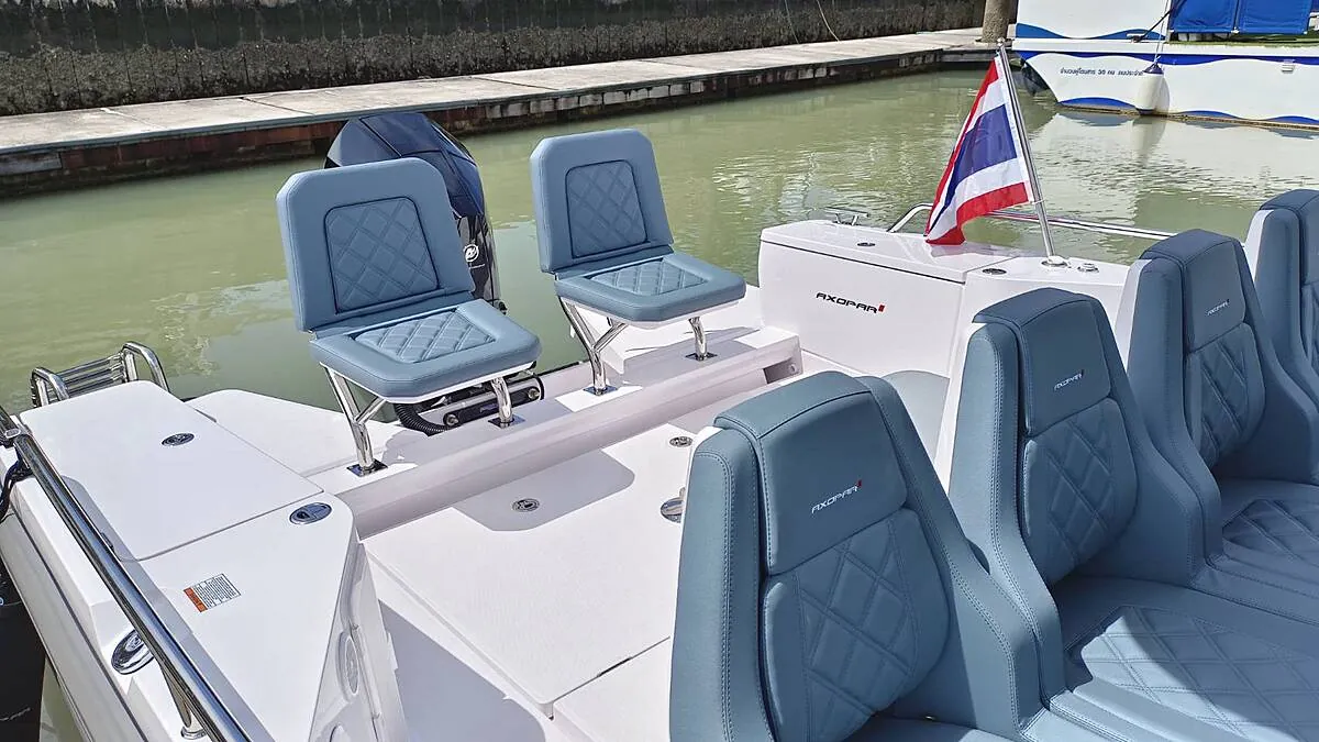  Limo | 28ft  | Charter Yacht in Phuket