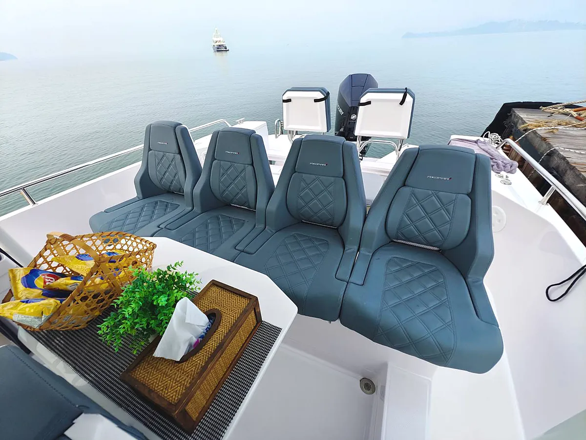  Limo | 28ft  | Charter Yacht in Phuket