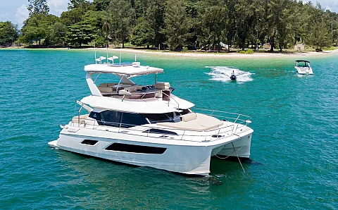 Sunshine — 44ft Aquila Charter Phuket to Krabi Islands